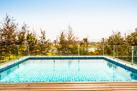 Cost of Glass Pool Fence Repair in Lake Butler, FL